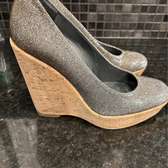BNIB Stuart Weitzman Corkswoon Glitter Wedge Pumps Size 9 - Picture 2 of 5